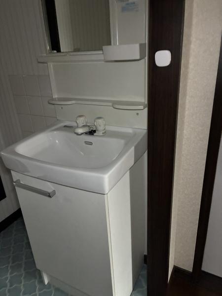 座間市入谷東２丁目のアパート