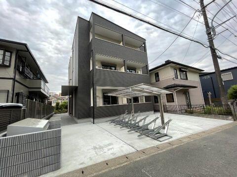 綾瀬市寺尾台４丁目のアパート