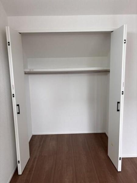 大和市上草柳８丁目の貸家