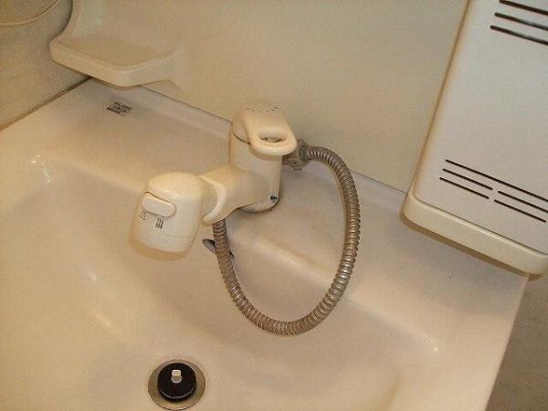 座間市緑ケ丘４丁目のアパート