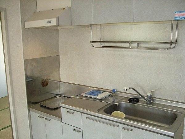 座間市緑ケ丘４丁目のアパート