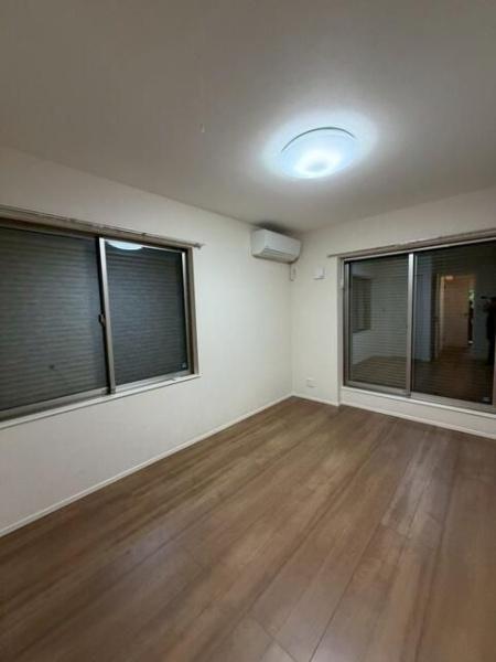 ＦＥＲＩＯ　ＣＯＵＲＴ