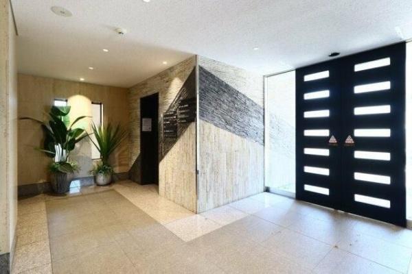 町田市中町１丁目のマンション
