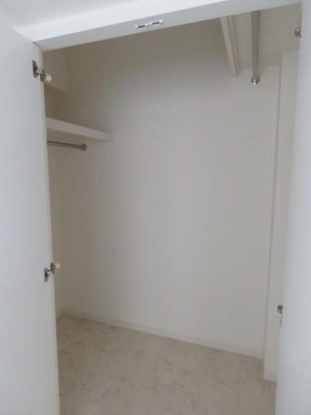 クリスタル　ヴィオレタ