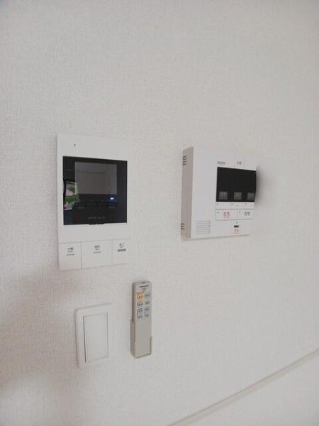 ルリアンラポーズ