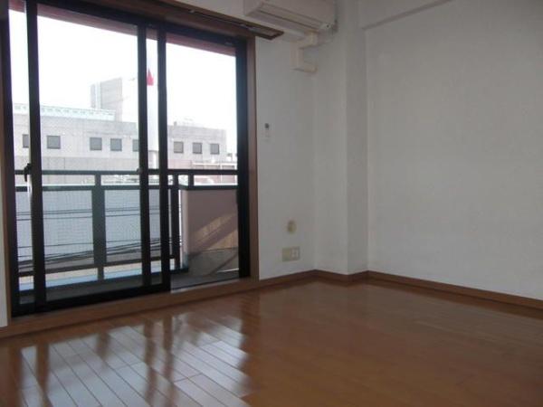 海老名市東柏ケ谷２丁目のマンション
