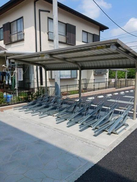 ベルクワルツ座間
