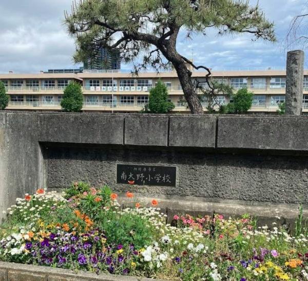 イーストキャピタル(南大野小学校)