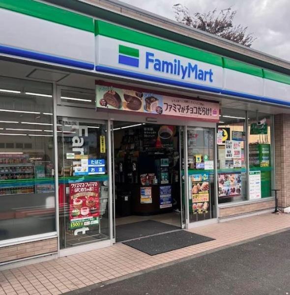 カーサ・アネーロ(ファミリーマート　相模原上鶴間店)