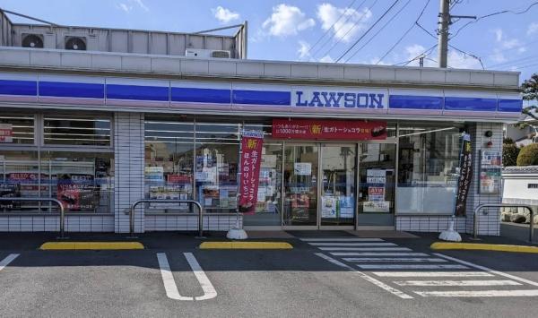ルーチェ泉(ローソン　相模原上溝6丁目店)
