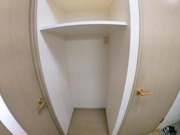 フローラ日野