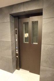 町田市原町田４丁目のマンション