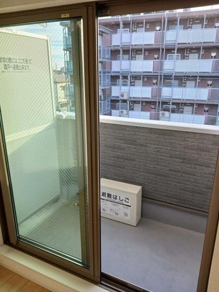 フォレスタ