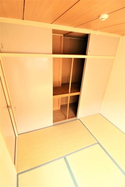 パナハイツ内出山A