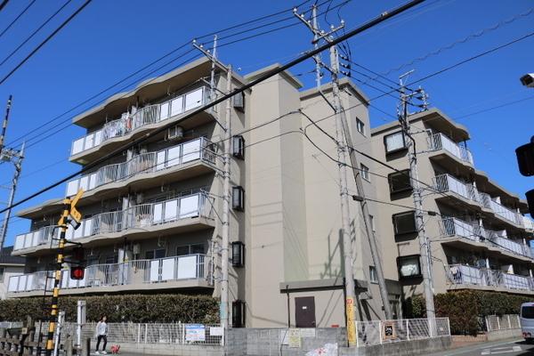 スクウェアパレス