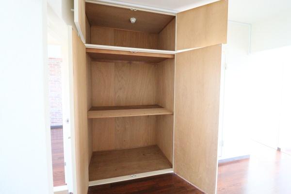 スクウェアパレス