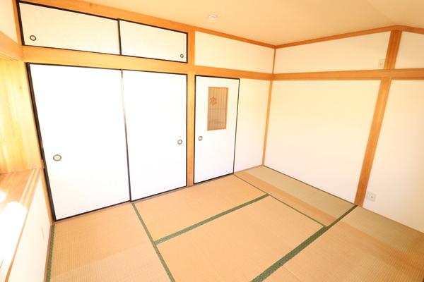 東新井町貸家