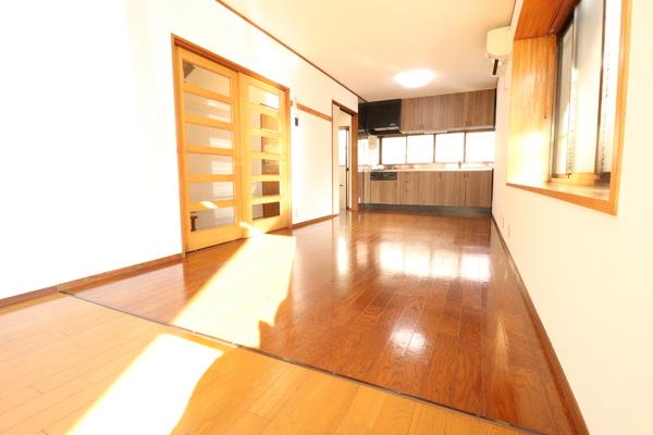 東新井町貸家