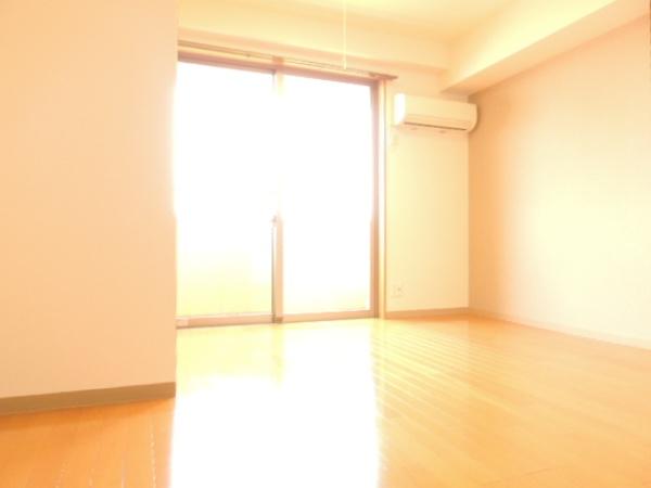 TIARA元町