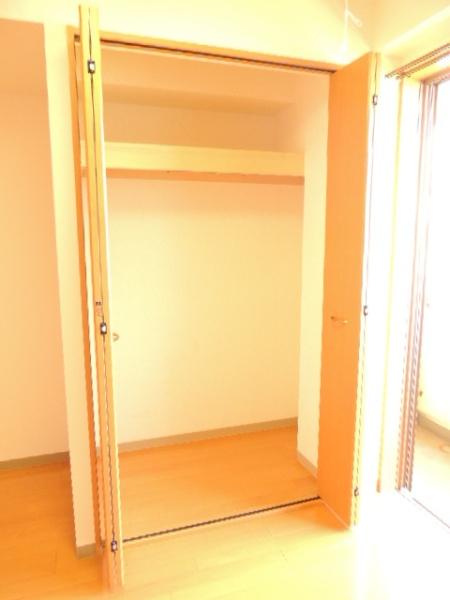 TIARA元町