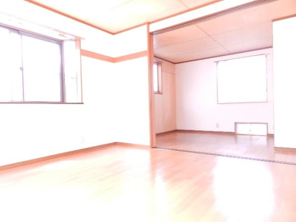 入曽ハイツ