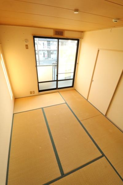 サンライフ内出山Ａ