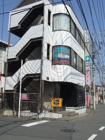 Sビル