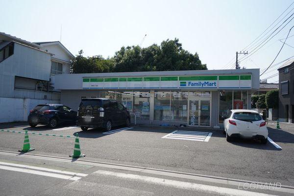 オードリーハウス(ファミリーマート弦巻一丁目店)