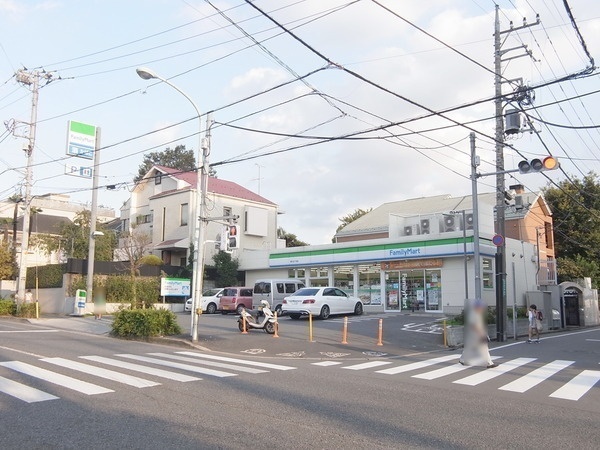 パークサイド駒沢A棟(ファミリーマート深沢五丁目店)