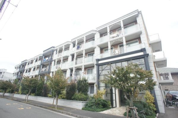 世田谷区岡本２丁目のマンション