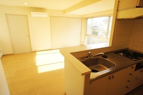 世田谷区鎌田３丁目のマンション