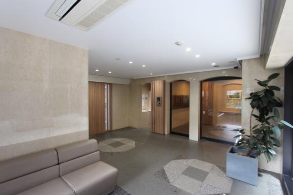 世田谷区上野毛４丁目のマンション