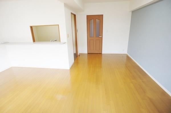 世田谷区玉川３丁目のマンション