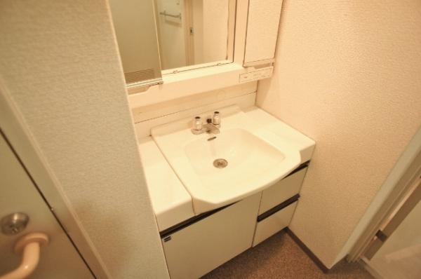 世田谷区玉川２丁目のマンション
