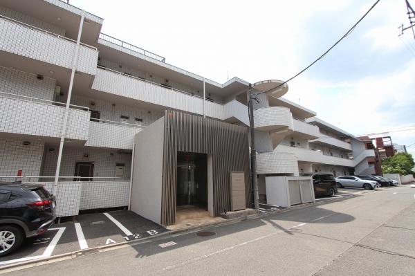 世田谷区瀬田３丁目のマンション