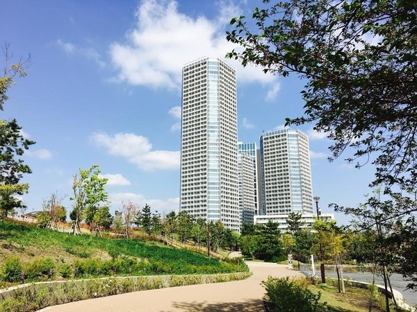 世田谷区上野毛2丁目のマンション(世田谷区立二子玉川公園)