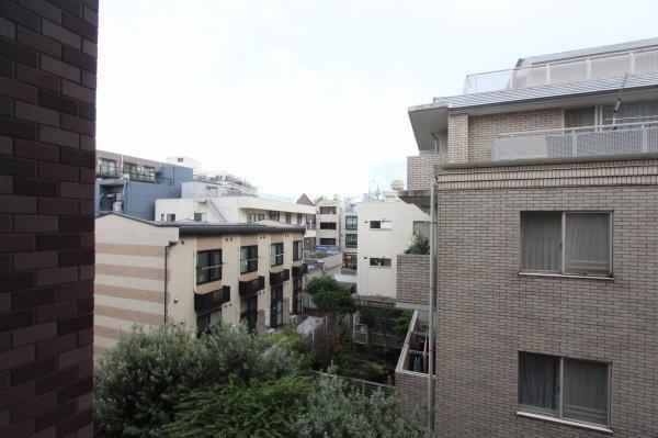 世田谷区上野毛１丁目のマンション