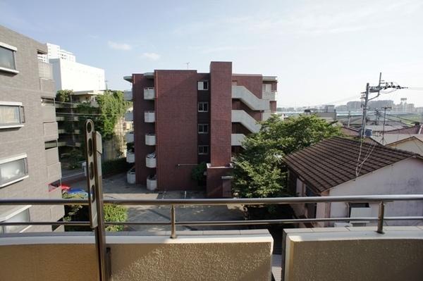 世田谷区玉川３丁目のマンション