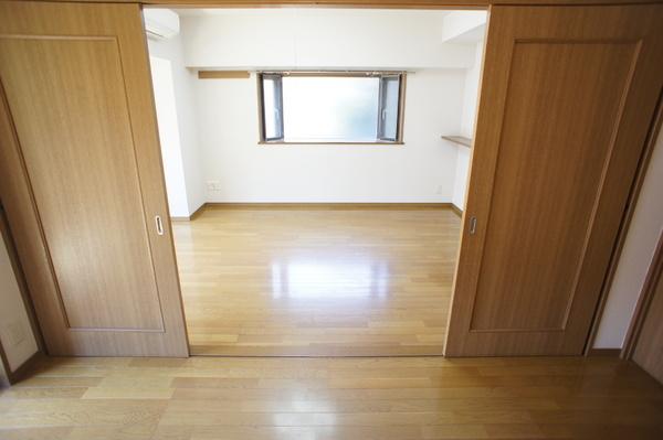 世田谷区玉川３丁目のマンション