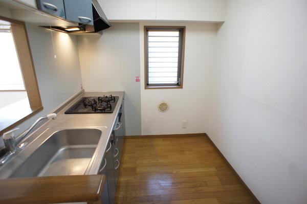 世田谷区玉川３丁目のマンション