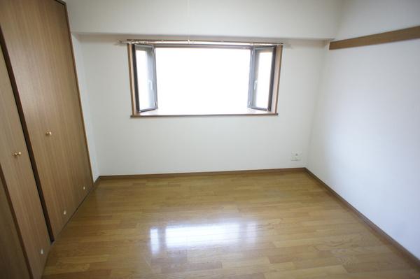 世田谷区玉川３丁目のマンション