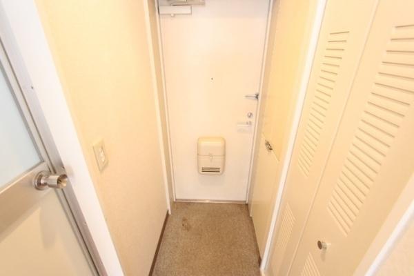 エストゥディオ瀬田(玄関)