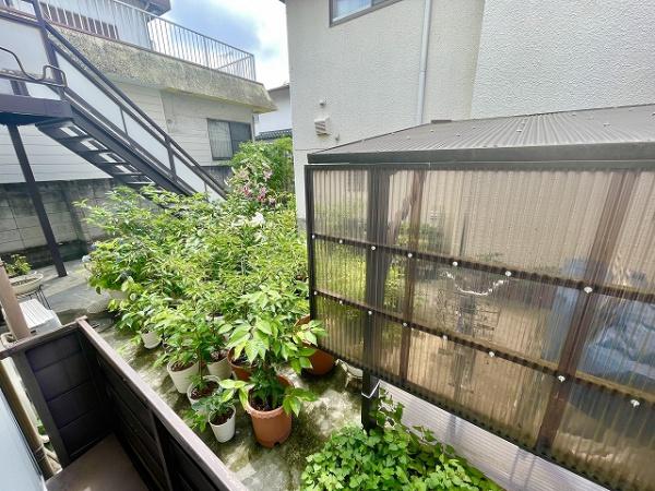 世田谷区駒沢１丁目のアパート