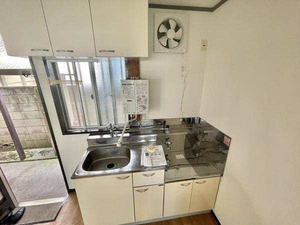 世田谷区駒沢１丁目のアパート