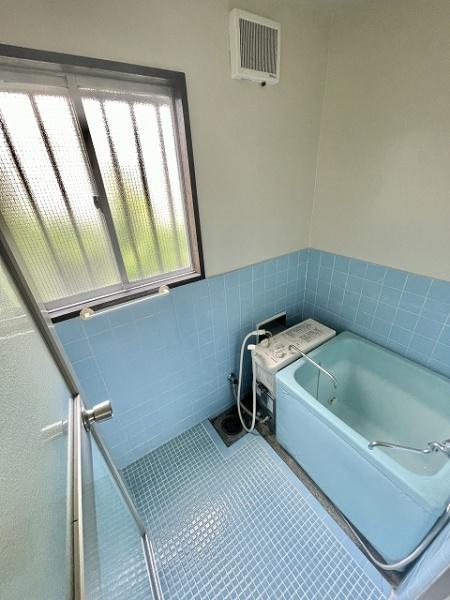 世田谷区駒沢１丁目のアパート