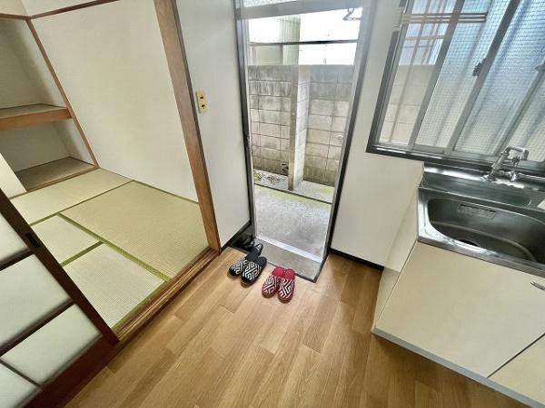 世田谷区駒沢１丁目のアパート