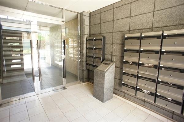 アーバンスクエア