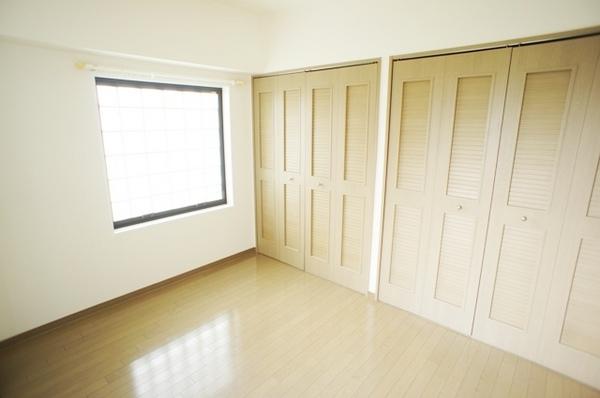 トライダント翠耀館