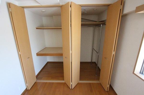 世田谷区中町３丁目のマンション