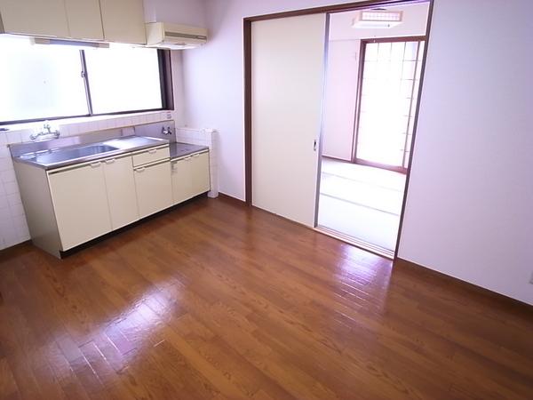 世田谷区玉川２丁目のマンション